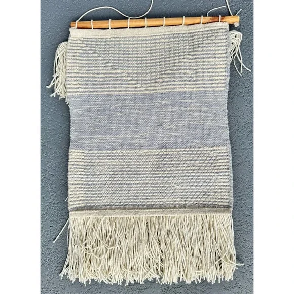 Handwoven Wool Macrame Wall Hanging Art Boho Fringe Tapestry Cream Gray 31x19" - Picture 5 of 5